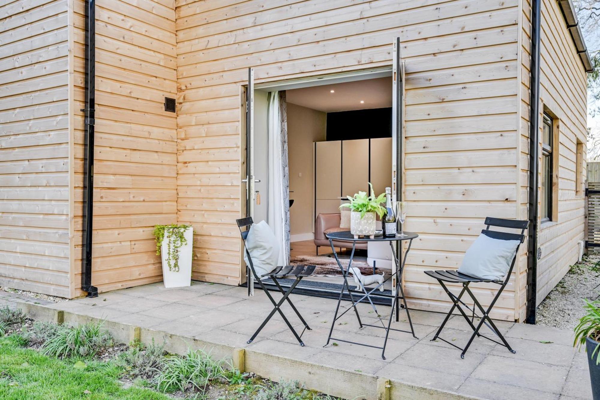 The Hideaway @ Flagham Cottage. 马姆斯伯里 外观 照片